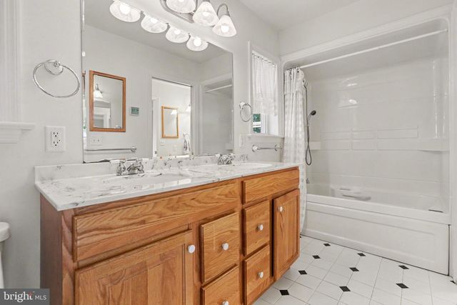 142 EISENHOWER RD, Palmyra, PA 17078