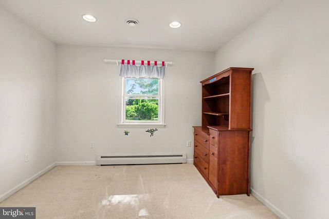 142 EISENHOWER RD, Palmyra, PA 17078