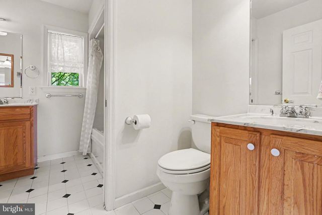 142 EISENHOWER RD, Palmyra, PA 17078
