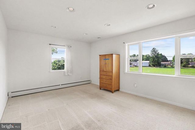 142 EISENHOWER RD, Palmyra, PA 17078