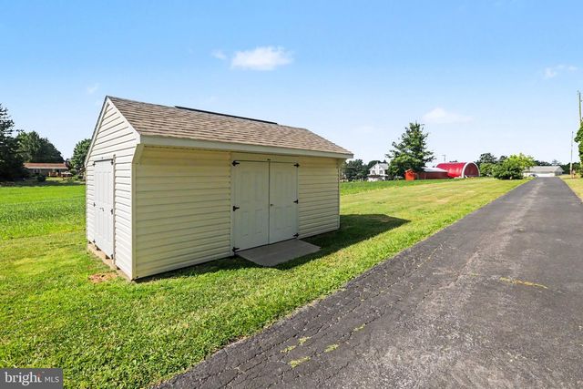 142 EISENHOWER RD, Palmyra, PA 17078