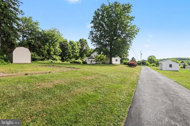 142 EISENHOWER RD, Palmyra, PA 17078