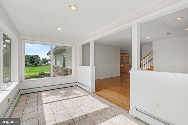 142 EISENHOWER RD, Palmyra, PA 17078