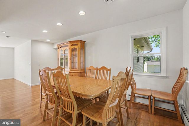 142 EISENHOWER RD, Palmyra, PA 17078