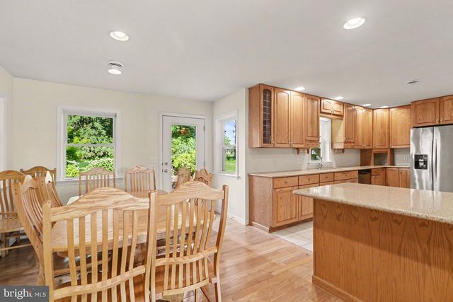 142 EISENHOWER RD, Palmyra, PA 17078