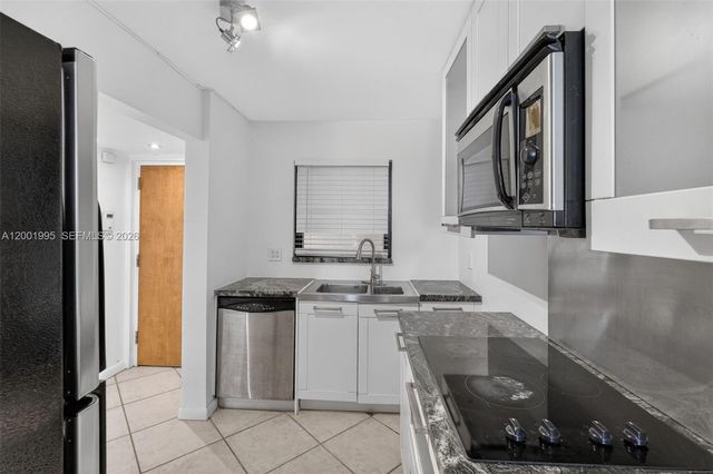 1250 Lincoln Rd 404, Miami Beach, FL 33139