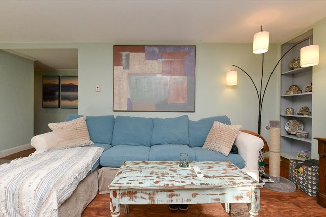 40 Woodrise Road 40, Falmouth, MA 02540