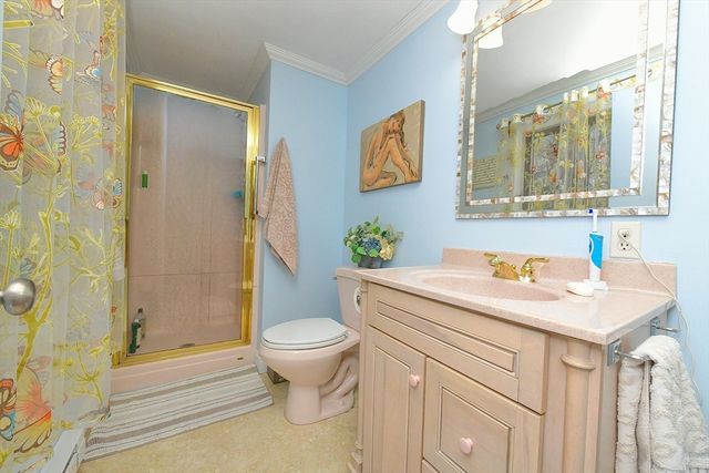 40 Woodrise Road 40, Falmouth, MA 02540