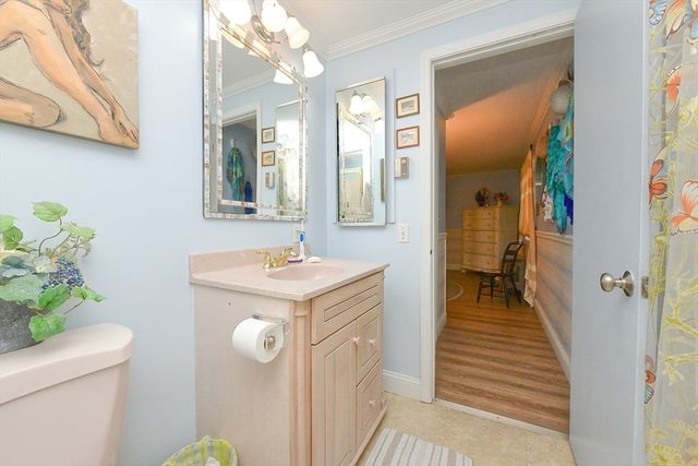 40 Woodrise Road 40, Falmouth, MA 02540