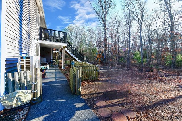 40 Woodrise Road 40, Falmouth, MA 02540