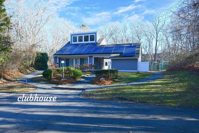 40 Woodrise Road 40, Falmouth, MA 02540