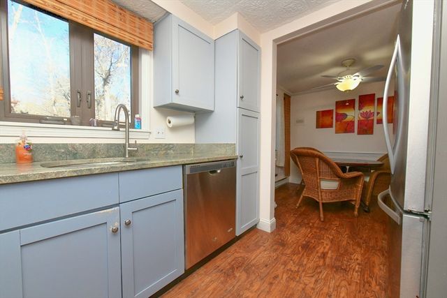 40 Woodrise Road 40, Falmouth, MA 02540