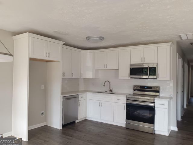 202 Parker Lane, Lagrange, GA 30240