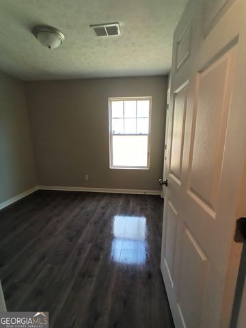 202 Parker Lane, Lagrange, GA 30240