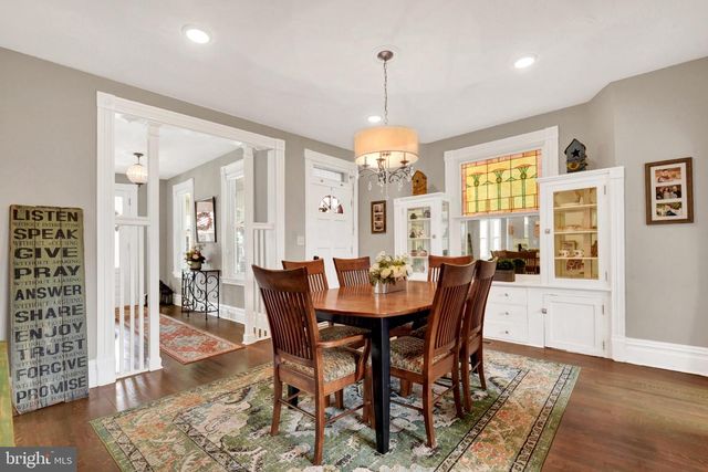 425 W MAIN ST, Mechanicsburg, PA 17055