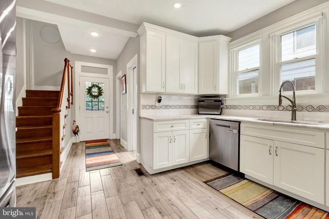 425 W MAIN ST, Mechanicsburg, PA 17055