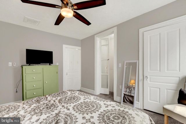 425 W MAIN ST, Mechanicsburg, PA 17055