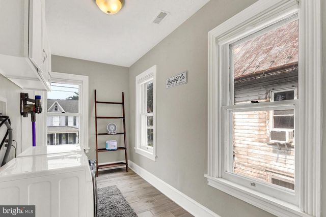 425 W MAIN ST, Mechanicsburg, PA 17055