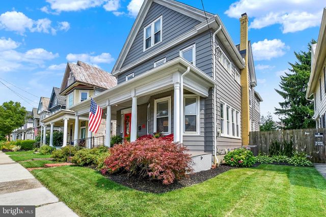 425 W MAIN ST, Mechanicsburg, PA 17055
