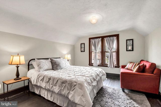 425 W MAIN ST, Mechanicsburg, PA 17055