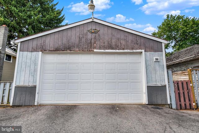 425 W MAIN ST, Mechanicsburg, PA 17055