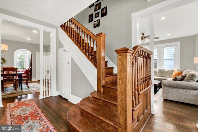 425 W MAIN ST, Mechanicsburg, PA 17055