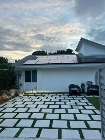 20420 SW 122nd Pl, Miami, FL 33177