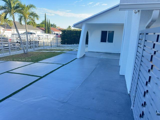 20420 SW 122nd Pl, Miami, FL 33177