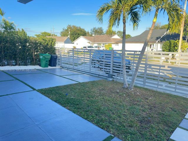 20420 SW 122nd Pl, Miami, FL 33177