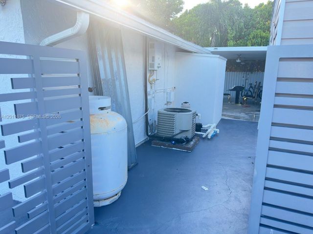 20420 SW 122nd Pl, Miami, FL 33177