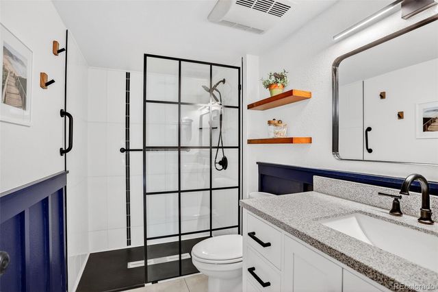 7601 E Oxford Avenue, Denver, CO 80237