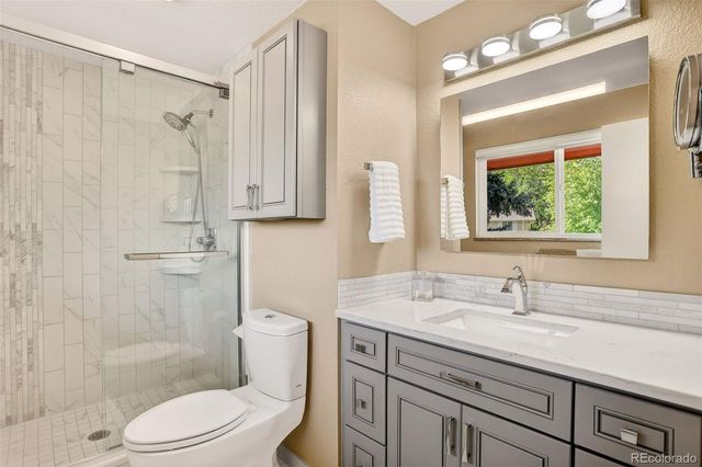 7601 E Oxford Avenue, Denver, CO 80237
