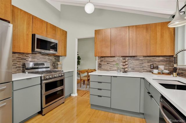 7601 E Oxford Avenue, Denver, CO 80237