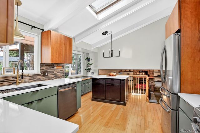 7601 E Oxford Avenue, Denver, CO 80237