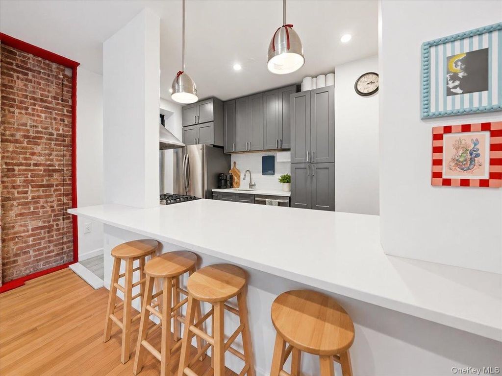 51 W 106th St New York 1A, New York (manhattan), NY 10025 — photo 4
