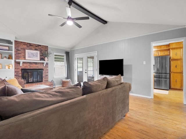 1323 Hemphill Drive, Cleburne, TX 76033