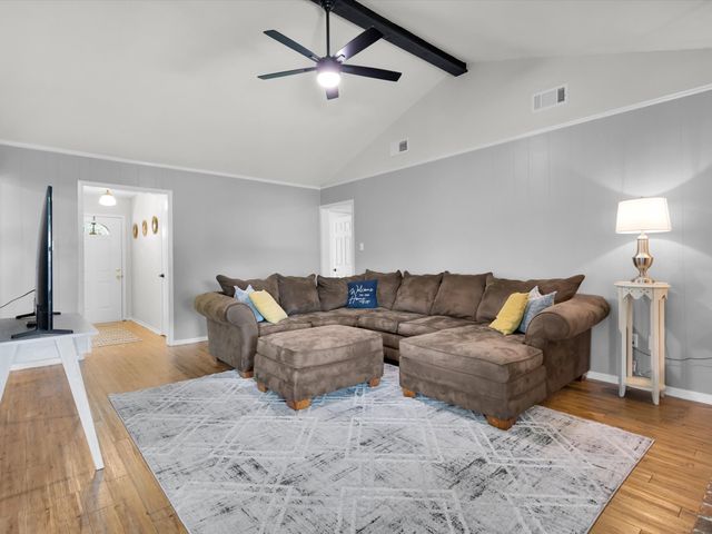 1323 Hemphill Drive, Cleburne, TX 76033