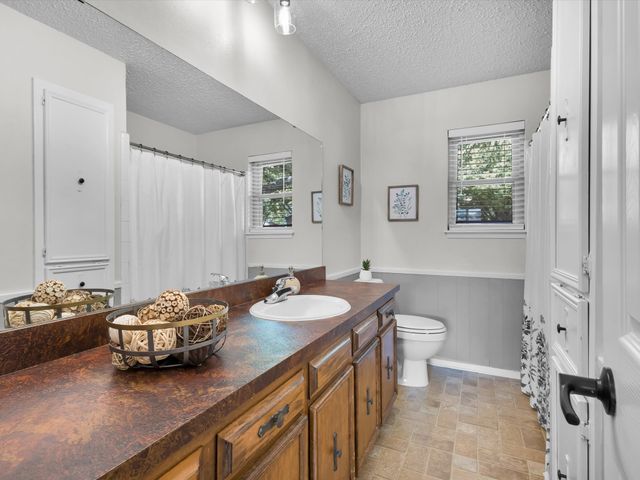 1323 Hemphill Drive, Cleburne, TX 76033
