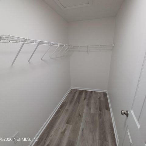 575 OAKLEAF PLANTATION Parkway 815, Orange Park, FL 32065