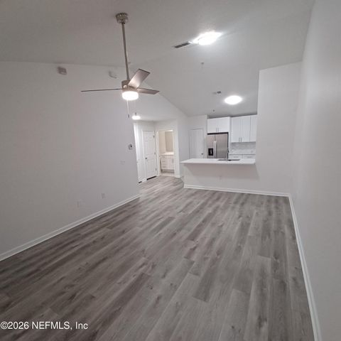 575 OAKLEAF PLANTATION Parkway 815, Orange Park, FL 32065