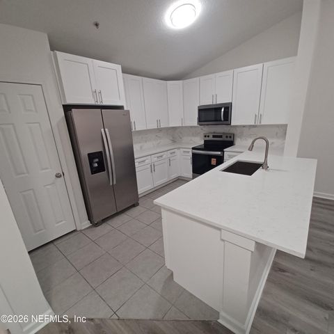 575 OAKLEAF PLANTATION Parkway 815, Orange Park, FL 32065