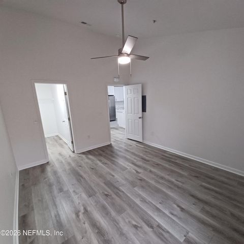 575 OAKLEAF PLANTATION Parkway 815, Orange Park, FL 32065