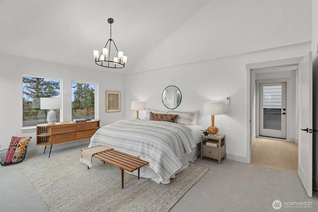 1261 NE 100th Street, Seattle, WA 98125