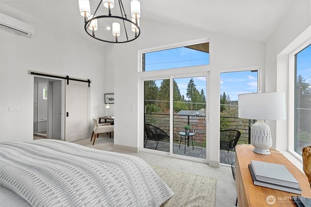 1261 NE 100th Street, Seattle, WA 98125