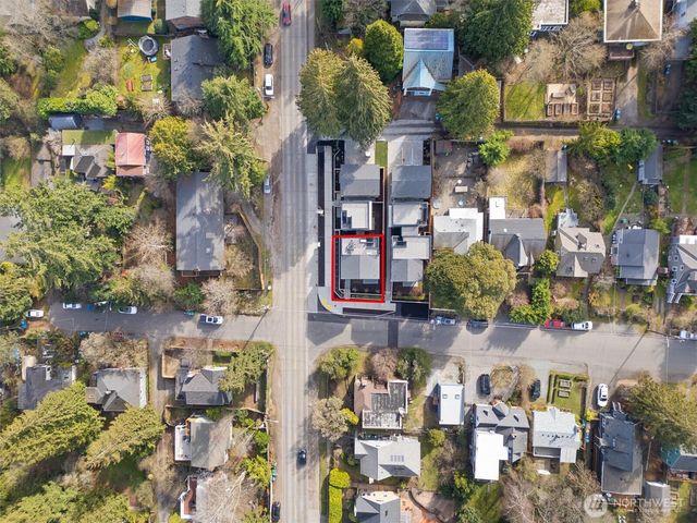 1261 NE 100th Street, Seattle, WA 98125