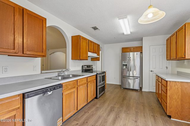 3030 SANS PAREIL Street, Jacksonville, FL 32246