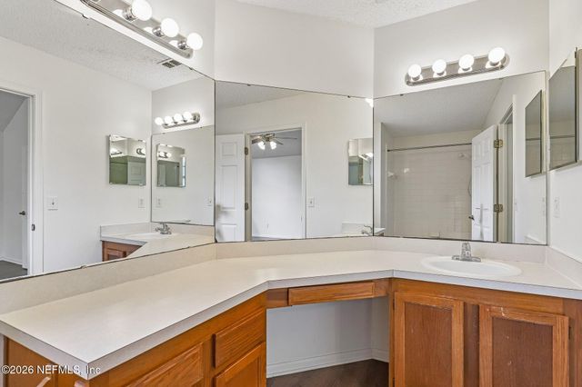 3030 SANS PAREIL Street, Jacksonville, FL 32246