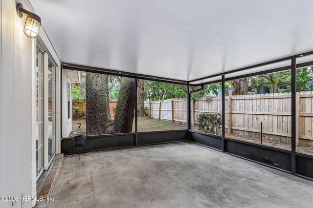 3030 SANS PAREIL Street, Jacksonville, FL 32246