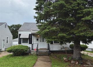 23344 Lexington Avenue, Eastpointe, MI 48021