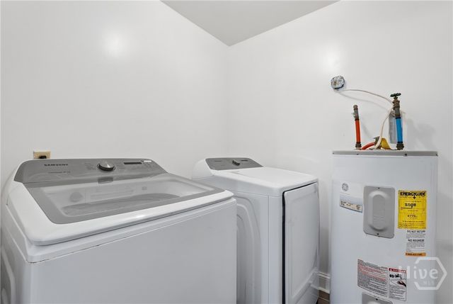 126 S Robinhood Drive, Savannah, GA 31406